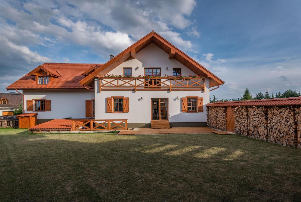 Vila Zvonica Nova Lesna Luaran gambar